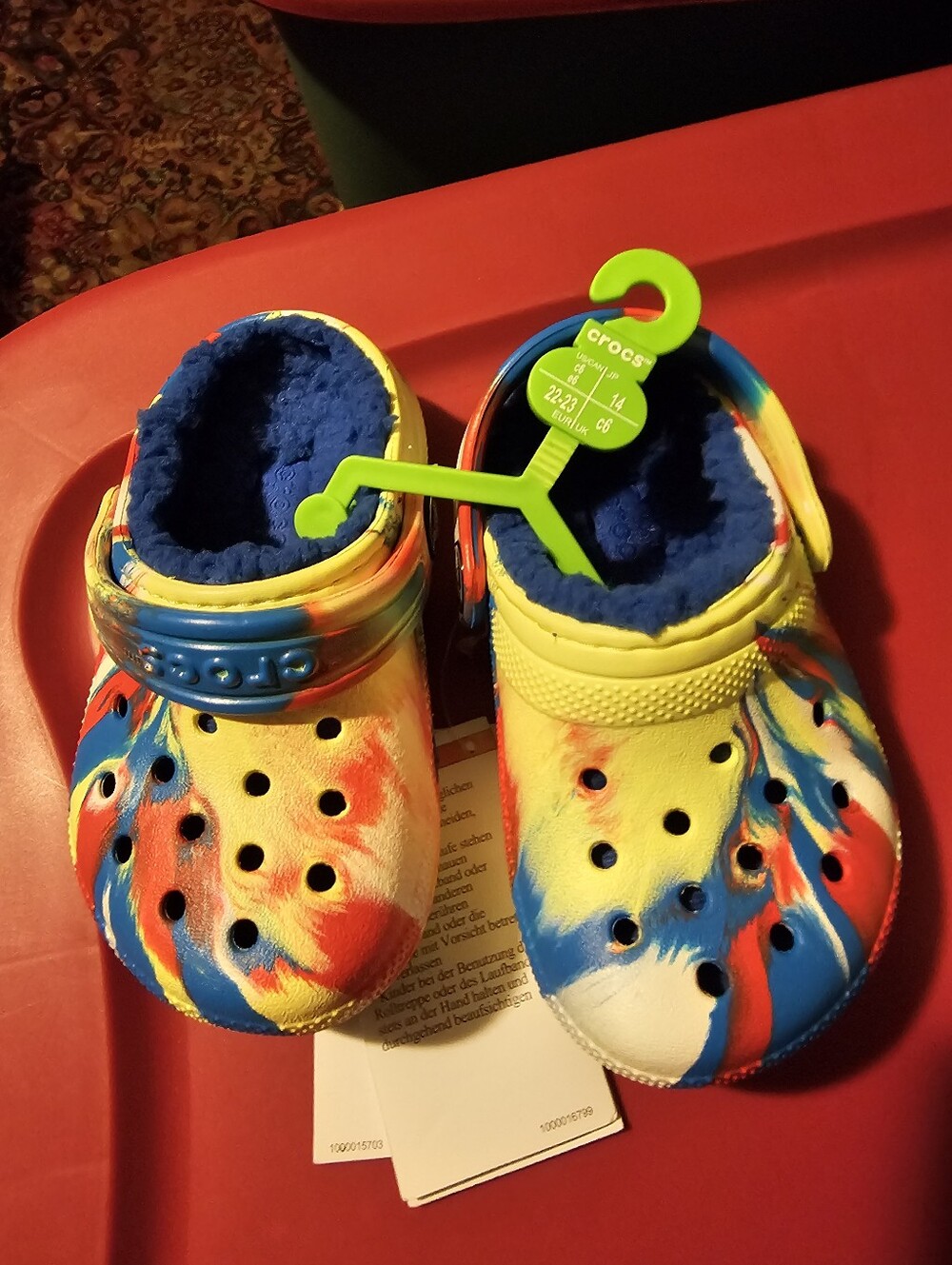 Crocs Classic Rainbow Tie Dye Clogs Sandals Size C6 Unisex Kid Lined Slippers